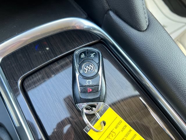 Used 2018 Buick Enclave Essence FWD image 36