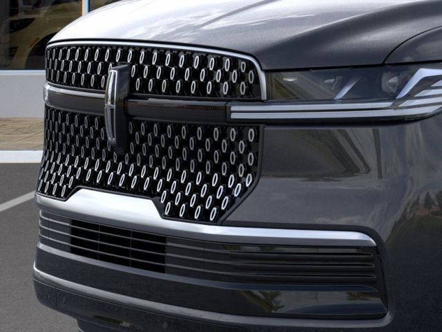 New 2025 Lincoln Navigator L Reserve AWD/4WD image 17