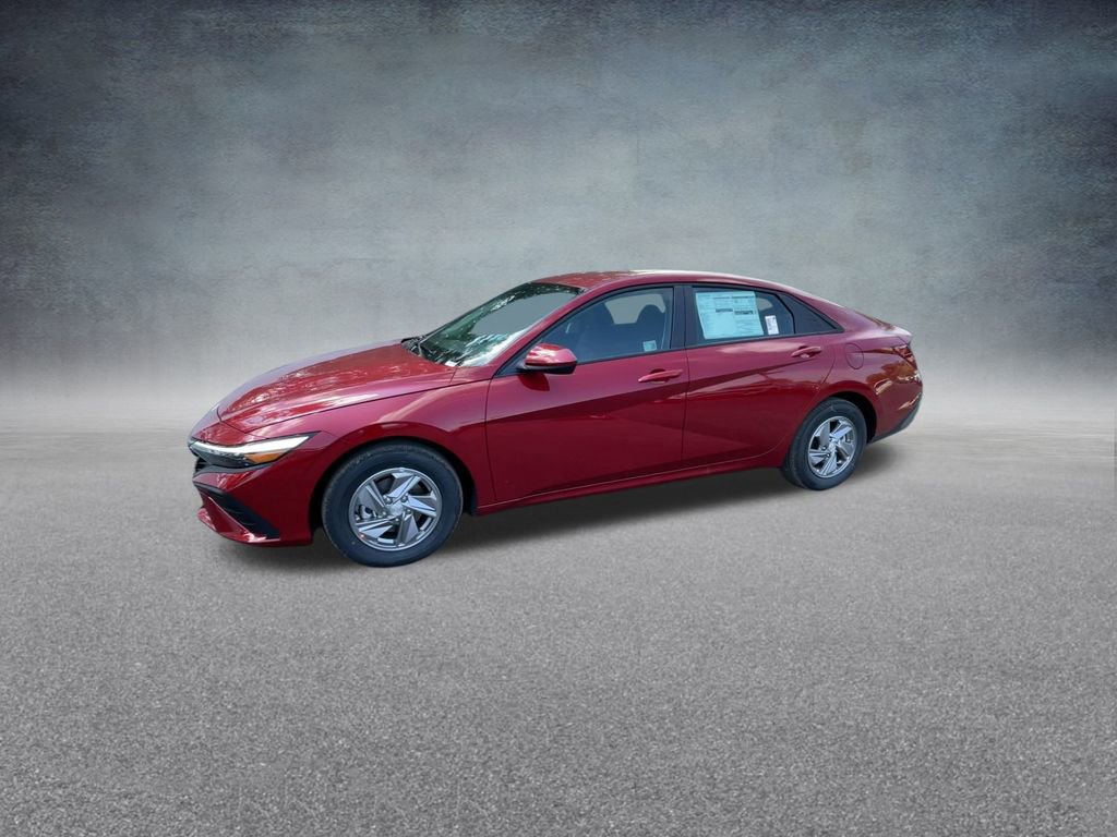 Used 2025 Hyundai Elantra SE image 10