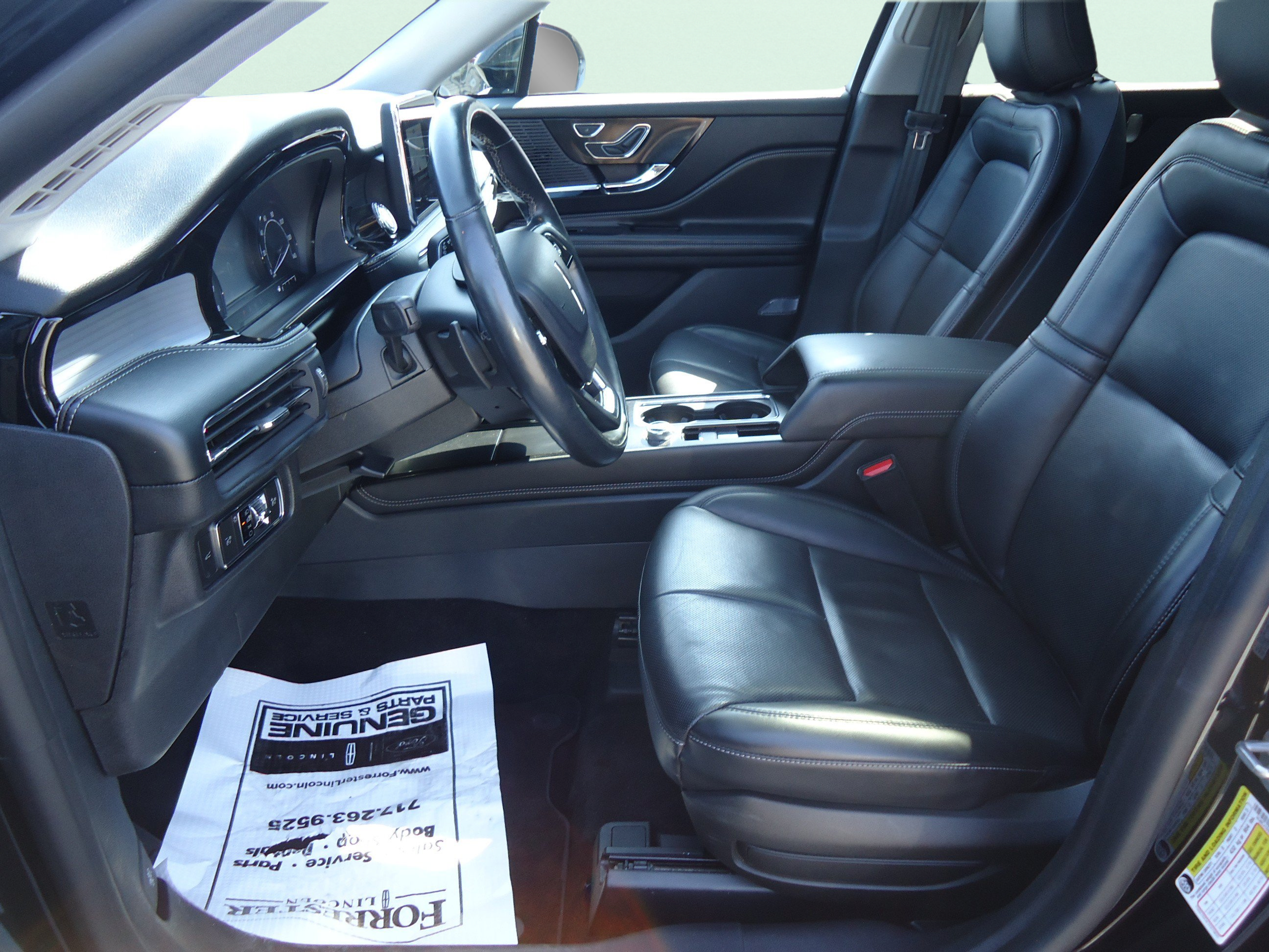 Used 2022 Lincoln Corsair AWD w/ Premium Package image 23