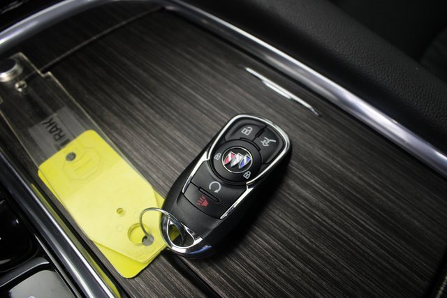 Used 2023 Buick Enclave Avenir w/ Avenir Technology Package image 8