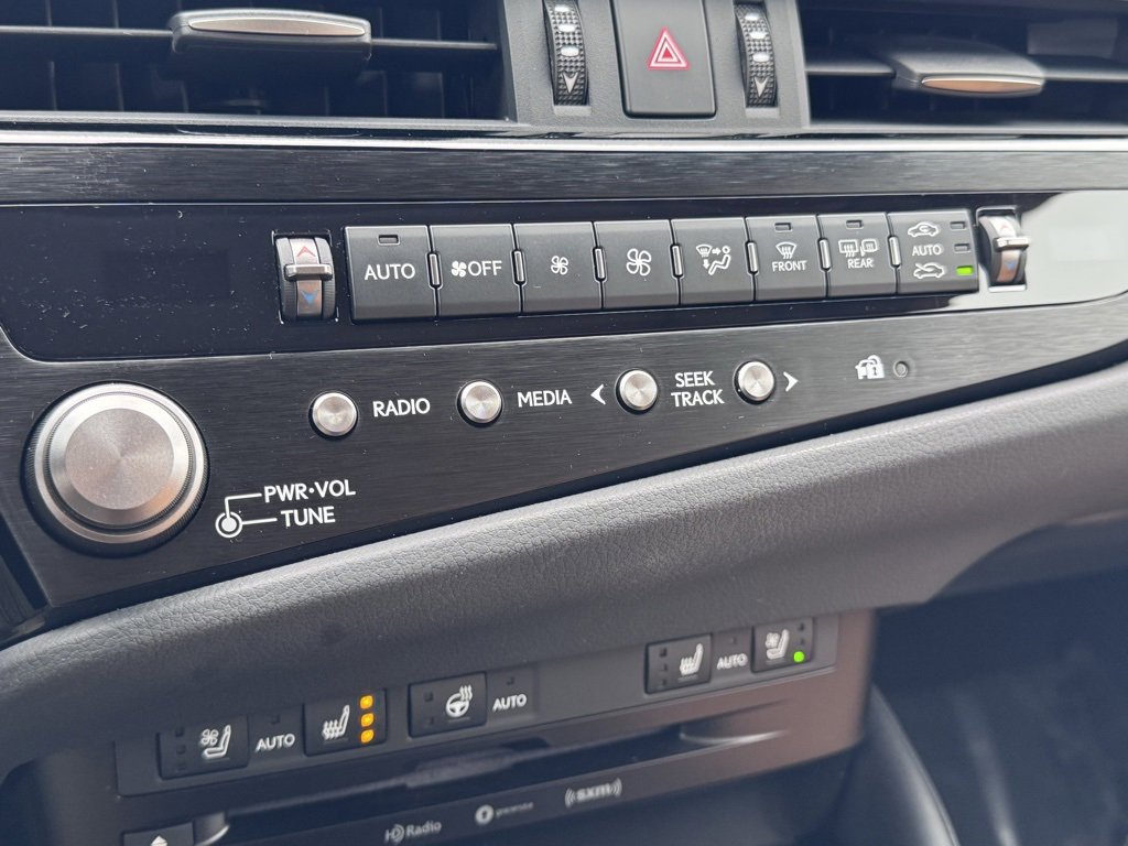 Used 2022 Lexus ES 350 w/ Premium Package image 12