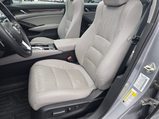 Used 2018 Honda Accord Touring image 23