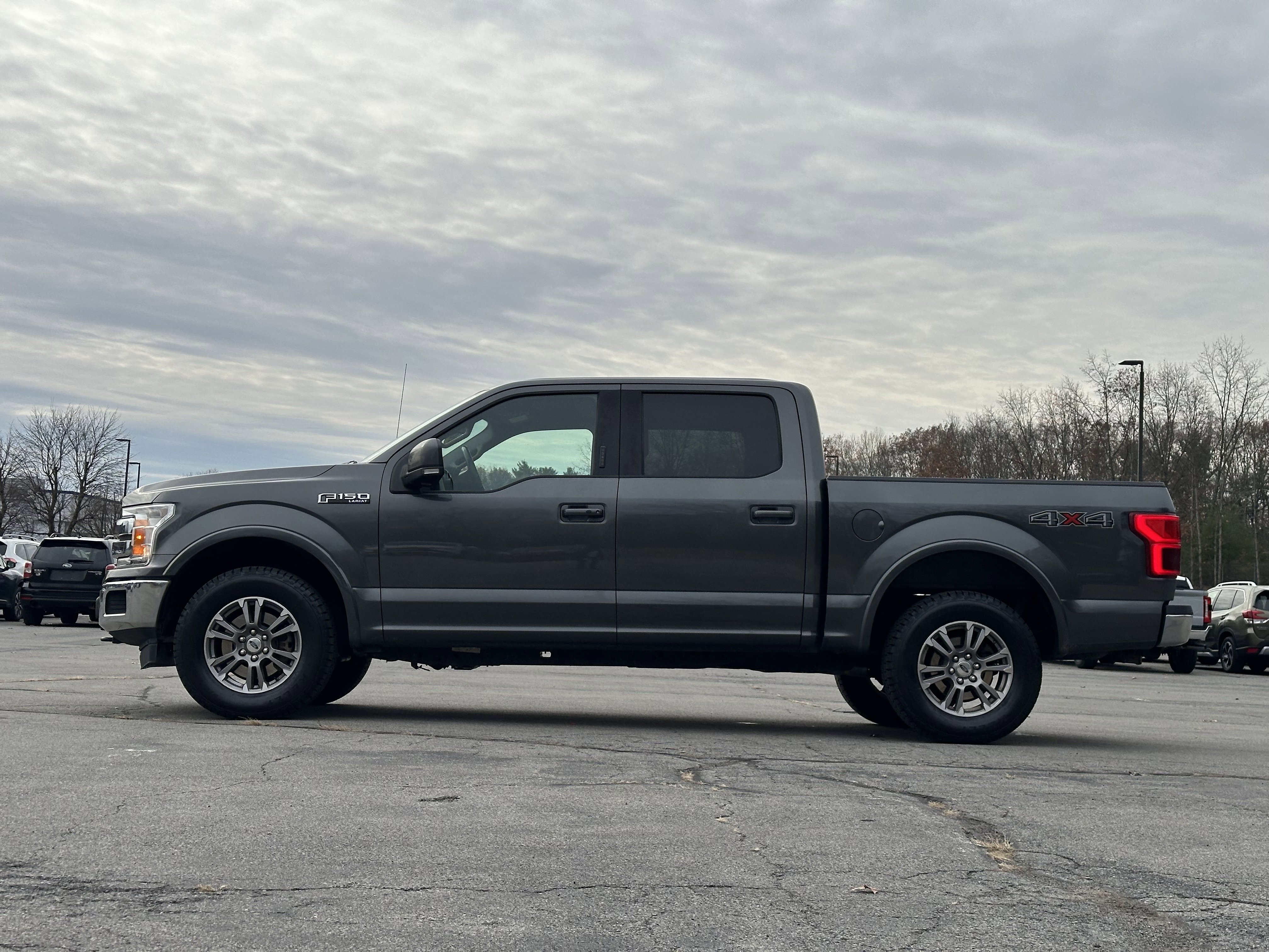 Used 2020 Ford F150 Lariat w/ Trailer Tow Package image 8