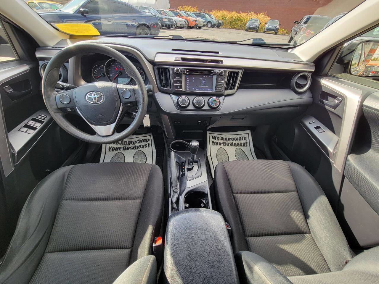 Used 2016 Toyota RAV4 LE AWD/4WD image 10