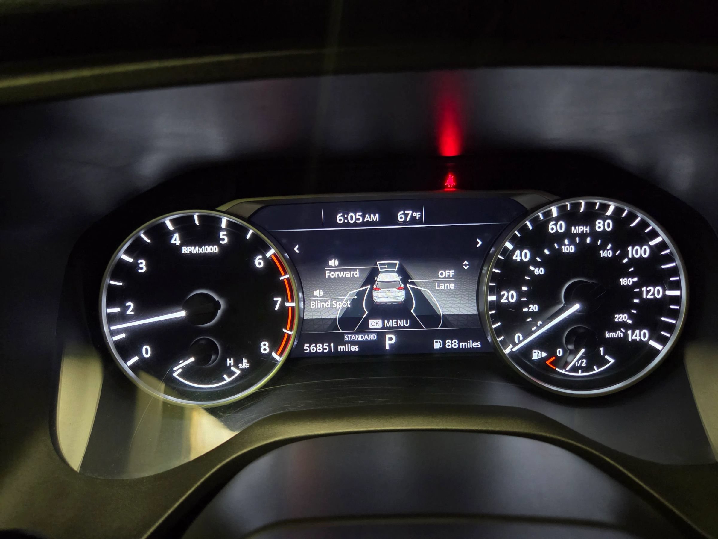 Used 2025 Nissan Rogue SV FWD image 18