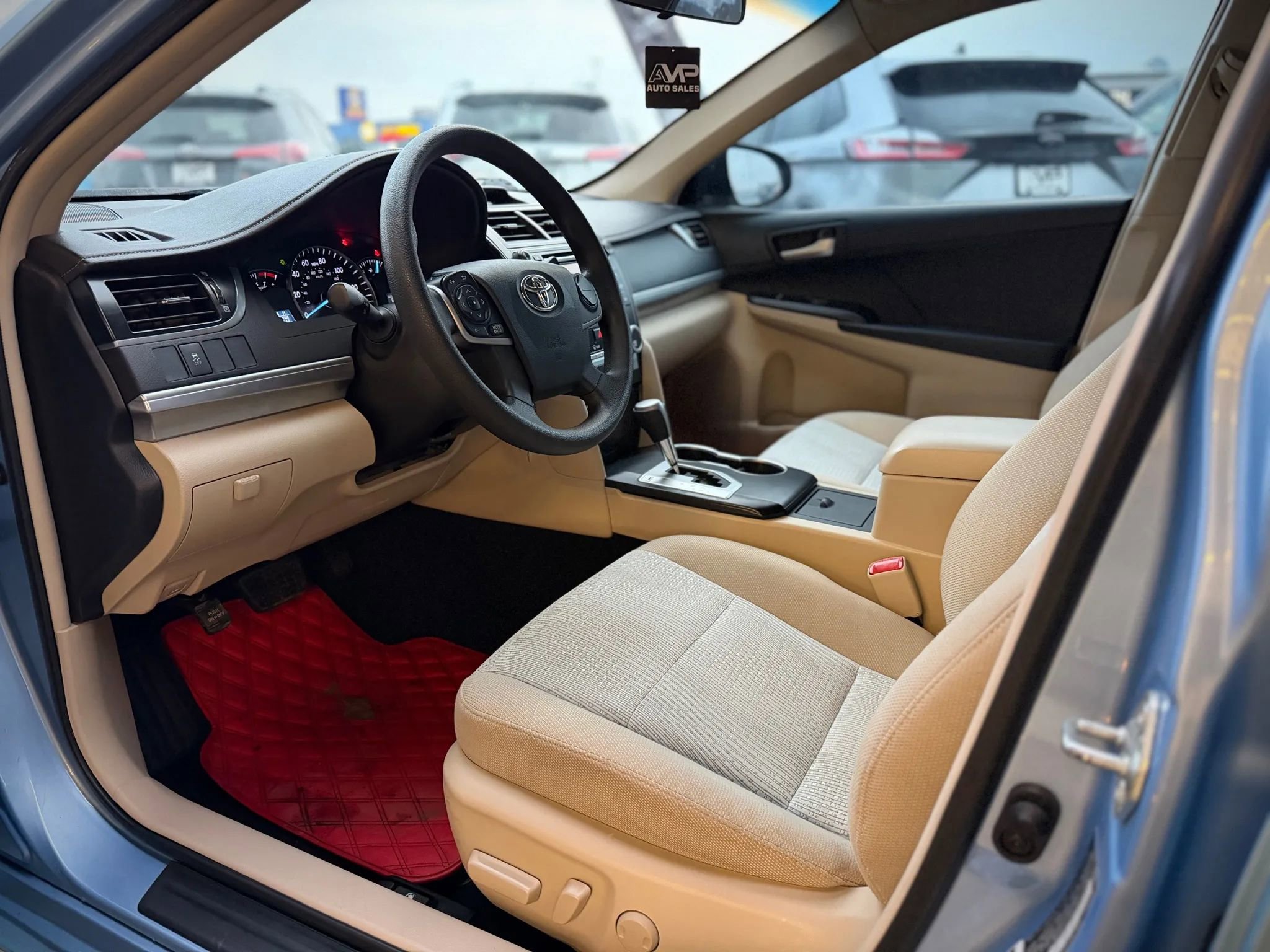 Used 2012 Toyota Camry LE image 8