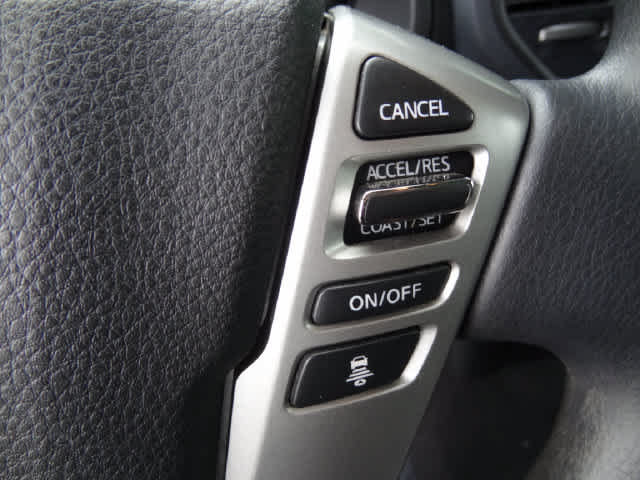 Used 2023 Nissan Titan SV AWD/4WD image 16