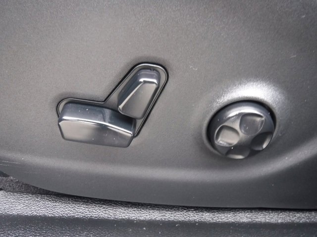 Used 2020 Jeep Cherokee Trailhawk w/ Cold Weather Group image 15