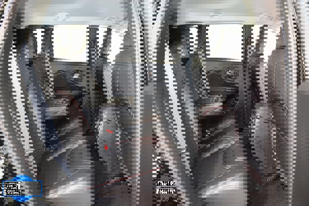 Used 2022 Jeep Cherokee Trailhawk image 13