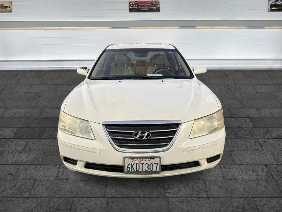 Used 2009 Hyundai Sonata GLS FWD image 2