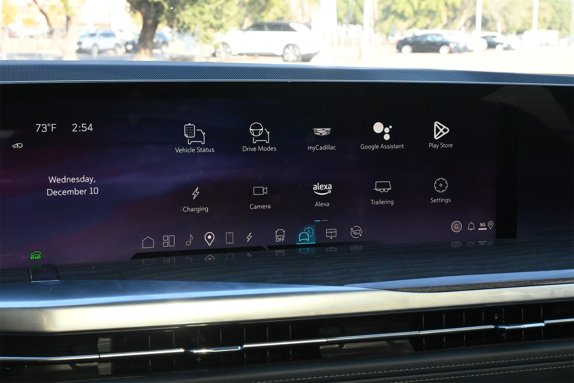 New 2025 Cadillac Escalade IQ Luxury 2 image 12