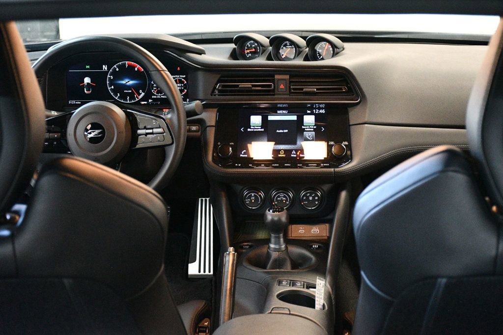 Used 2024 Nissan Z Performance w/ Floor Mat Package RWD image 5