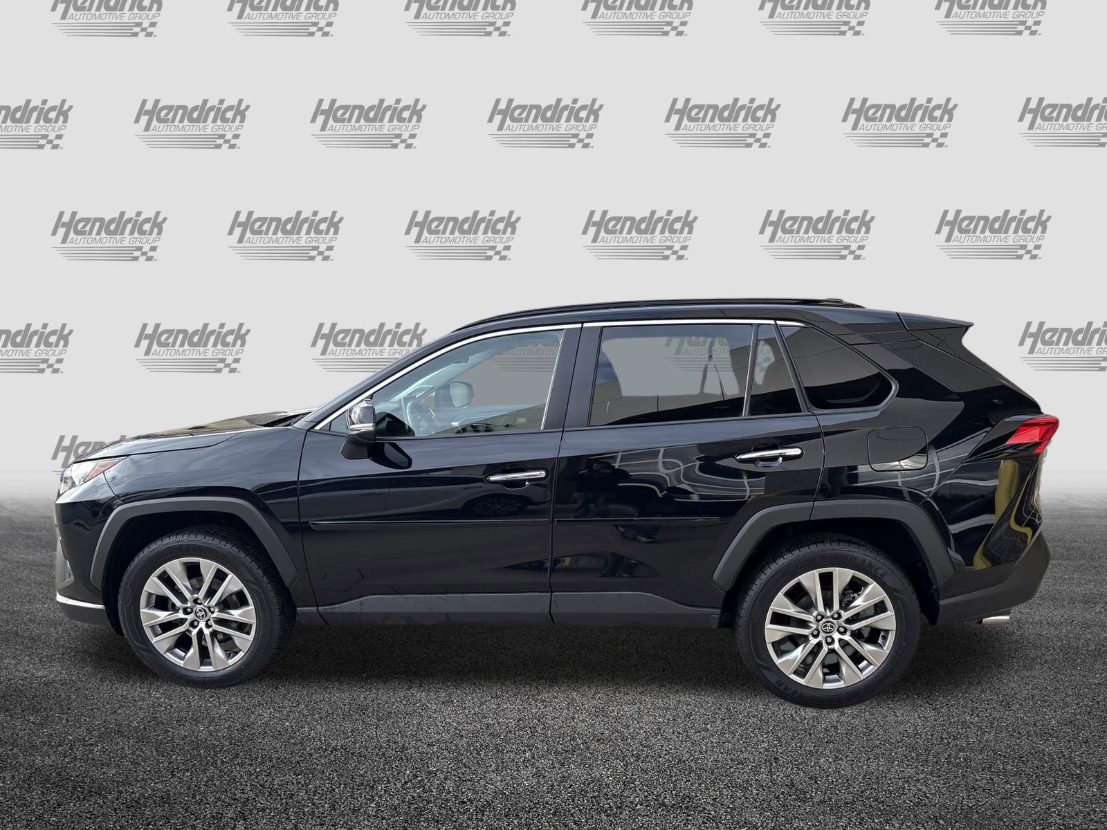 Used 2022 Toyota RAV4 Limited image 7