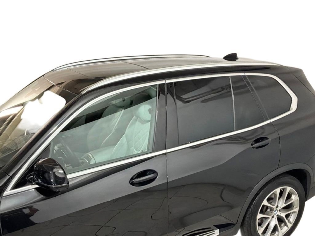 Used 2023 BMW X5 xDrive40i w/ Premium Package AWD/4WD image 23