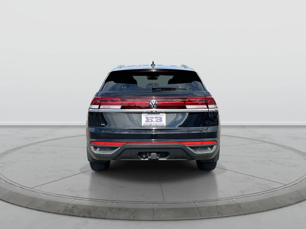 Used 2024 Volkswagen Atlas Cross Sport SE FWD image 7