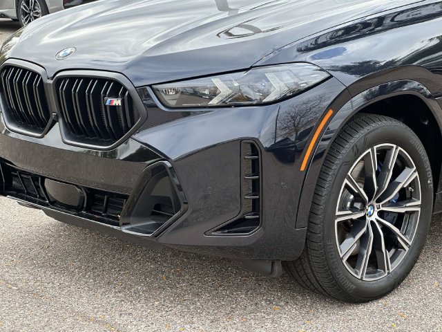 Certified 2025 BMW X6 M60i w/ Dynamic Handling Package AWD/4WD image 13