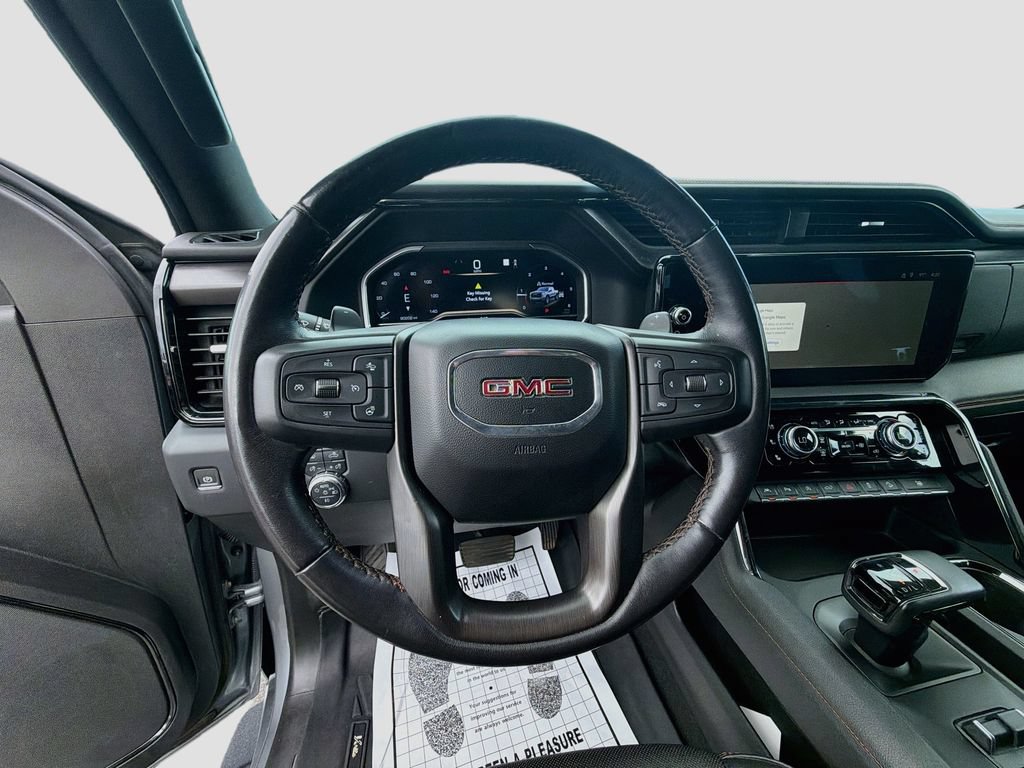 Used 2023 GMC Sierra 1500 AT4 w/ AT4 Preferred Package AWD/4WD image 11