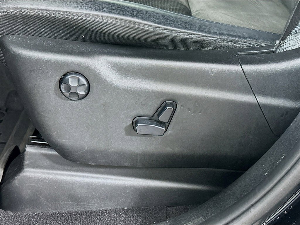 Used 2020 Jeep Grand Cherokee Altitude image 23