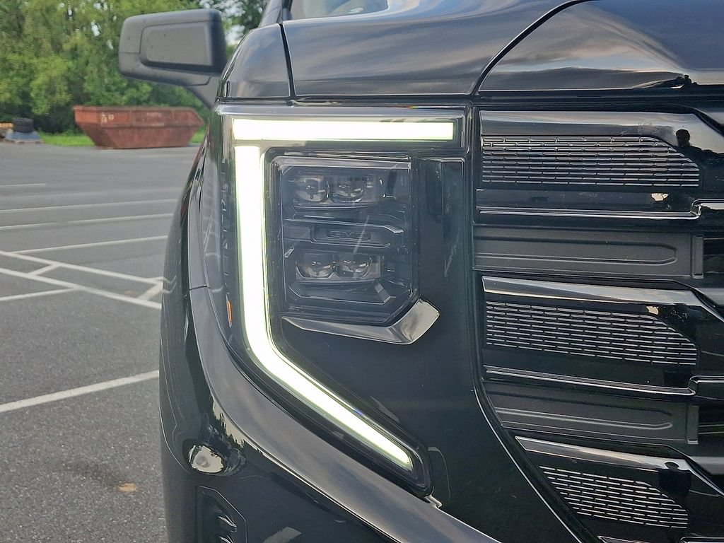 Used 2026 GMC Sierra 1500 Elevation AWD/4WD image 9