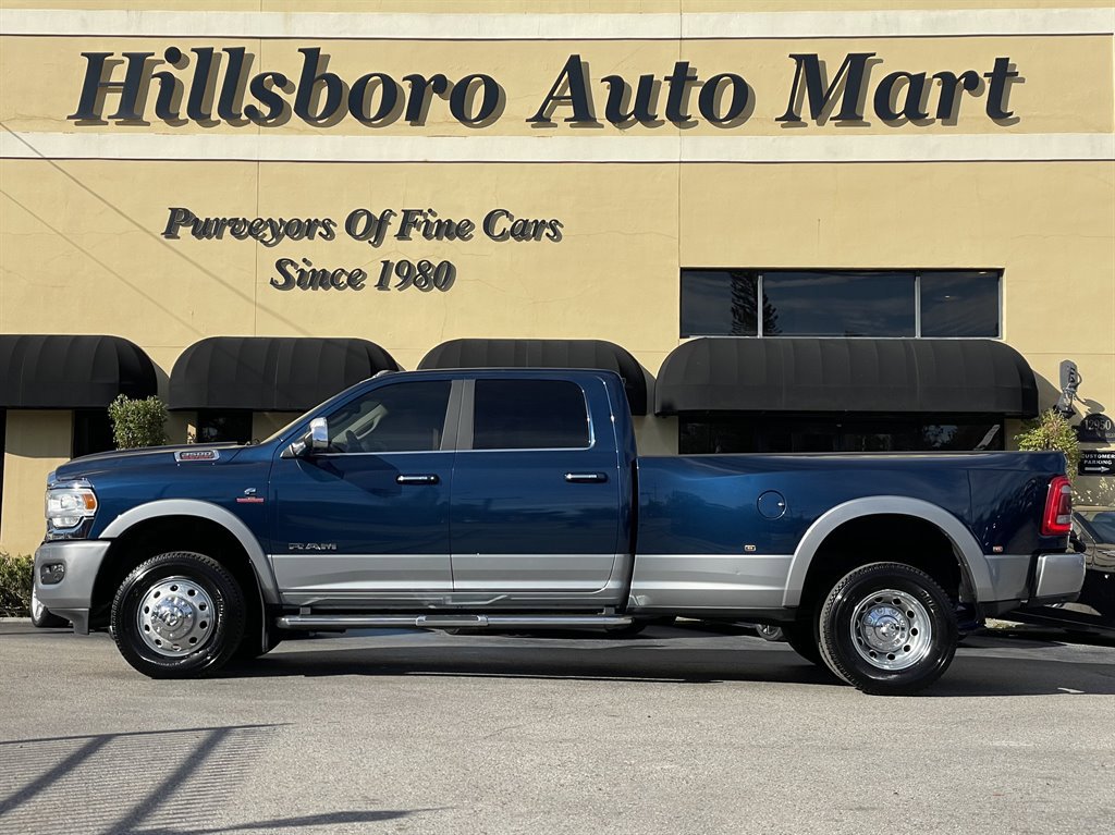 Used 2021 RAM 3500 Laramie w/ Chrome Appearance Group AWD/4WD image 3