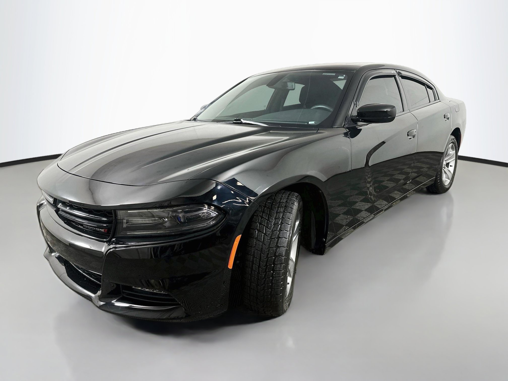Used 2018 Dodge Charger SXT Plus w/ Driver Convenience Group RWD image 3