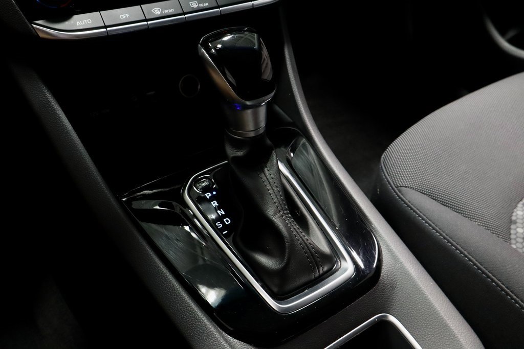 Used 2018 Hyundai Ioniq Blue image 30