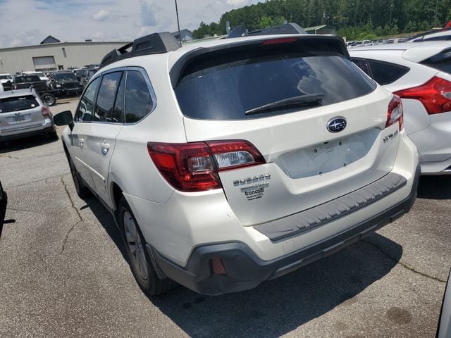 Used 2019 Subaru Outback 2.5i Premium w/ Popular Package #2 AWD/4WD image 8