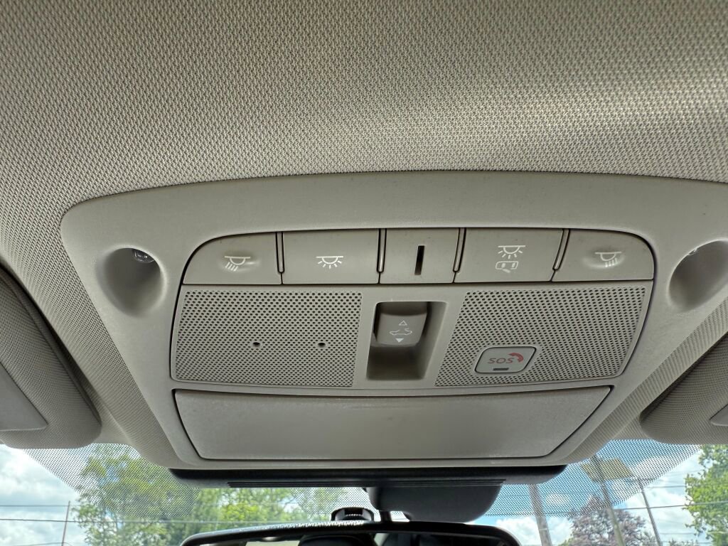 Used 2022 INFINITI Q50 Luxe w/ Cargo Package image 23