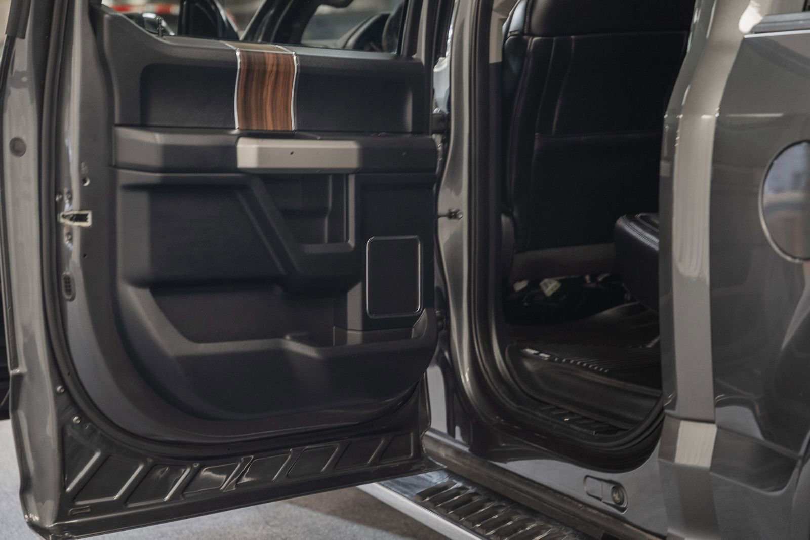 Used 2017 Ford F150 Lariat w/ Equipment Group 502A Luxury image 49