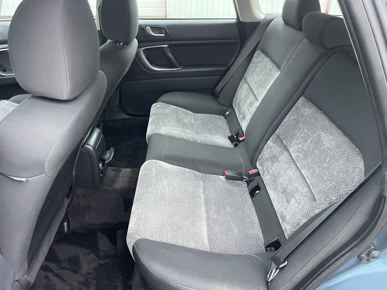 Used 2005 Subaru Outback 2.5i image 12