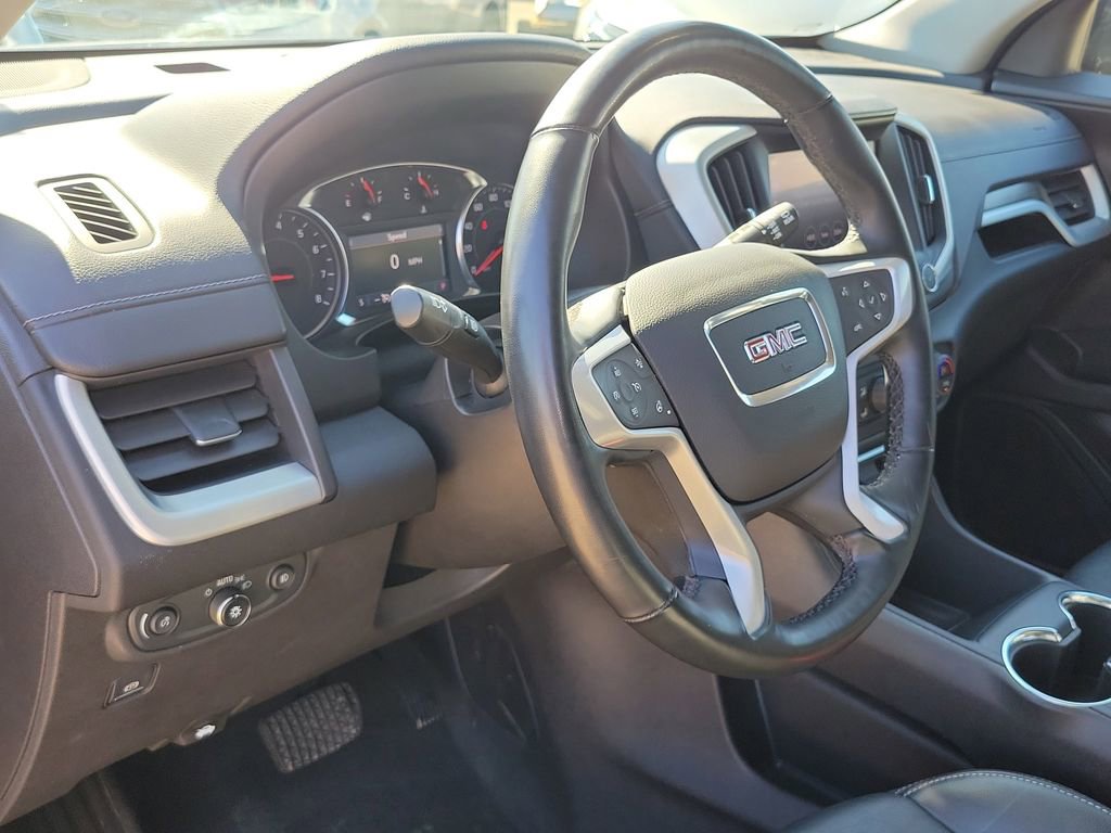 Used 2024 GMC Terrain SLT image 19