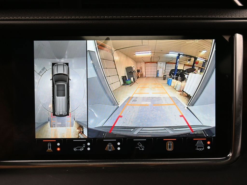 Used 2023 GMC Yukon XL Denali Ultimate image 17