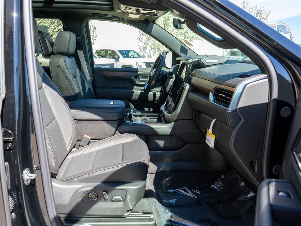 New 2026 GMC Yukon XL Denali image 10