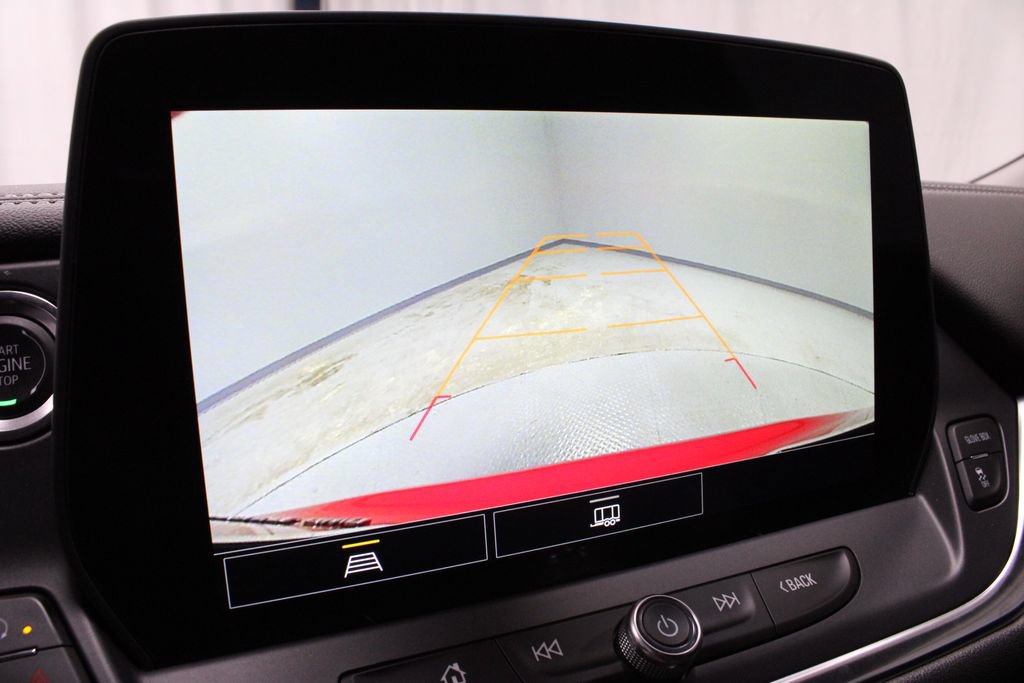 Used 2025 Chevrolet Blazer LT AWD/4WD image 3
