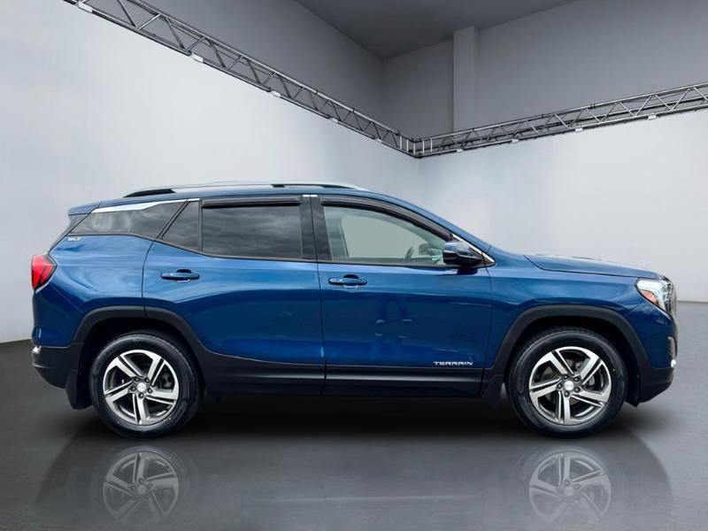 Used 2020 GMC Terrain SLT w/ Preferred Package AWD/4WD image 3