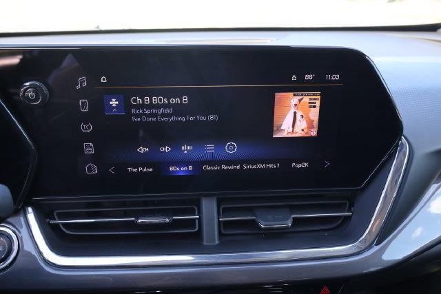 Used 2025 Chevrolet Trax ACTIV w/ Sunroof Package FWD image 24