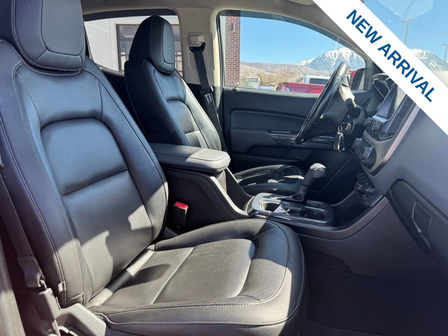 Used 2018 Chevrolet Colorado Z71 w/ Centennial Edition image 8