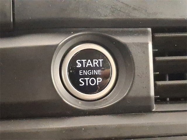 Used 2024 Nissan Pathfinder S image 27