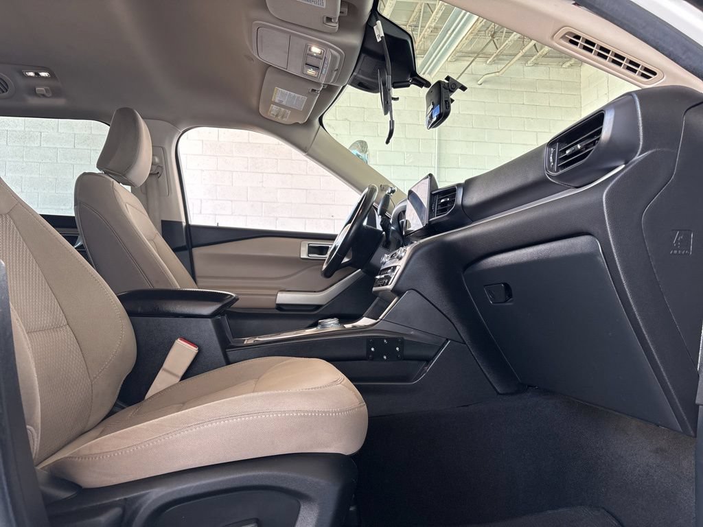 Used 2023 Ford Explorer XLT RWD image 7