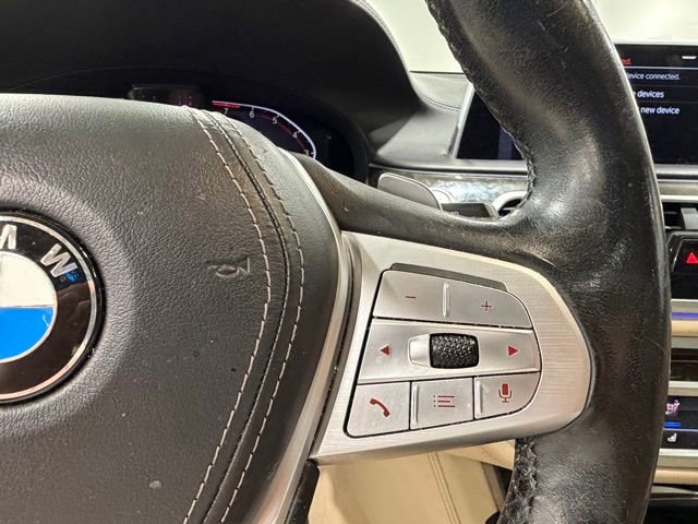 Used 2020 BMW 740i w/ Premium Package RWD image 20