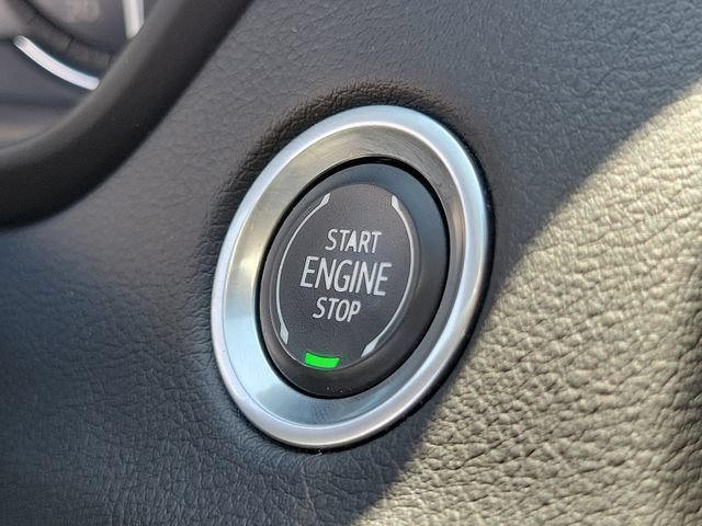 Certified 2023 Cadillac XT4 Sport FWD image 33