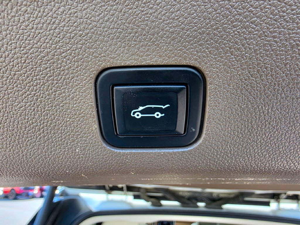 Used 2021 GMC Yukon Denali AWD/4WD image 11