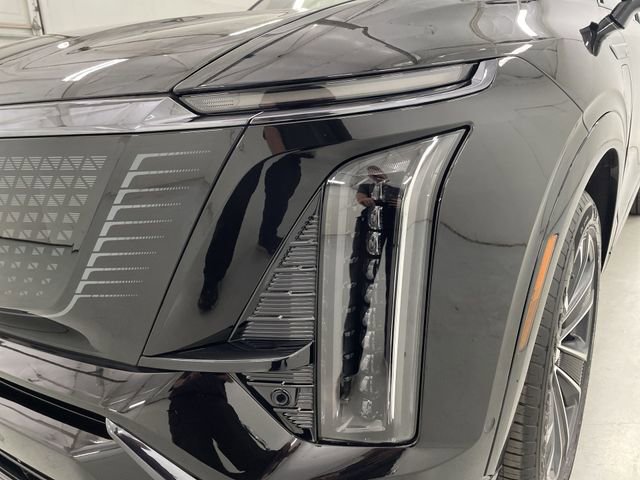 New 2026 Cadillac Vistiq Sport w/ LPO, Floor Liner Package image 16