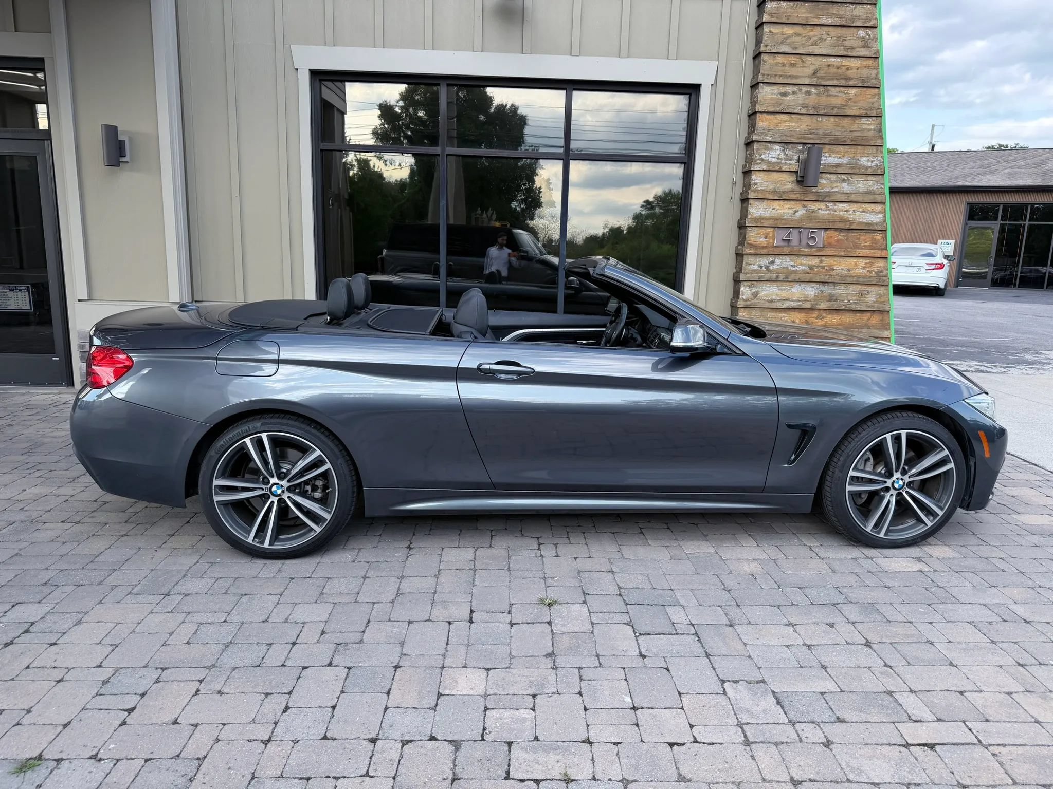 Used 2017 BMW 440i xDrive Convertible AWD/4WD image 5