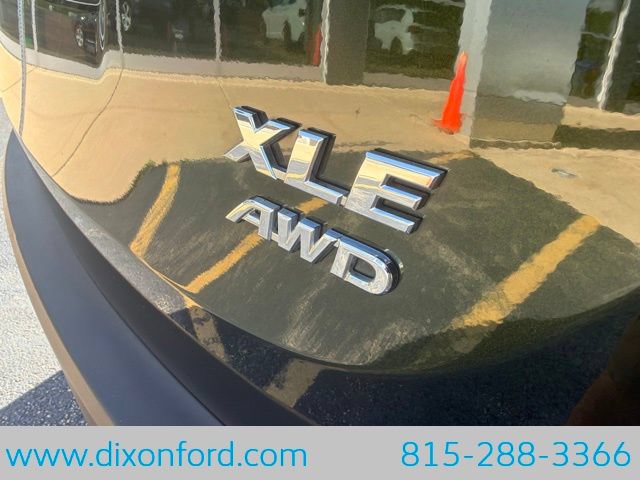 Used 2013 Toyota RAV4 XLE AWD/4WD image 28