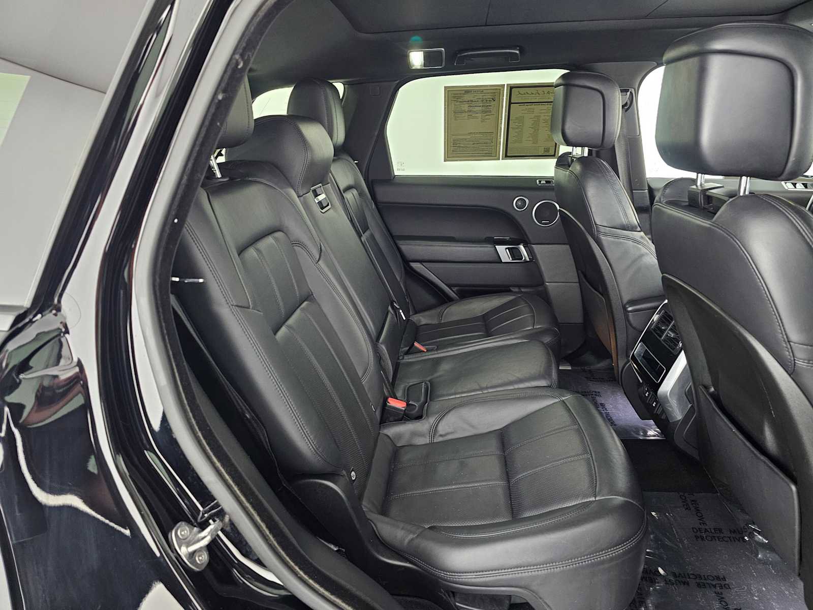 Used 2019 Land Rover Range Rover Sport HSE image 12