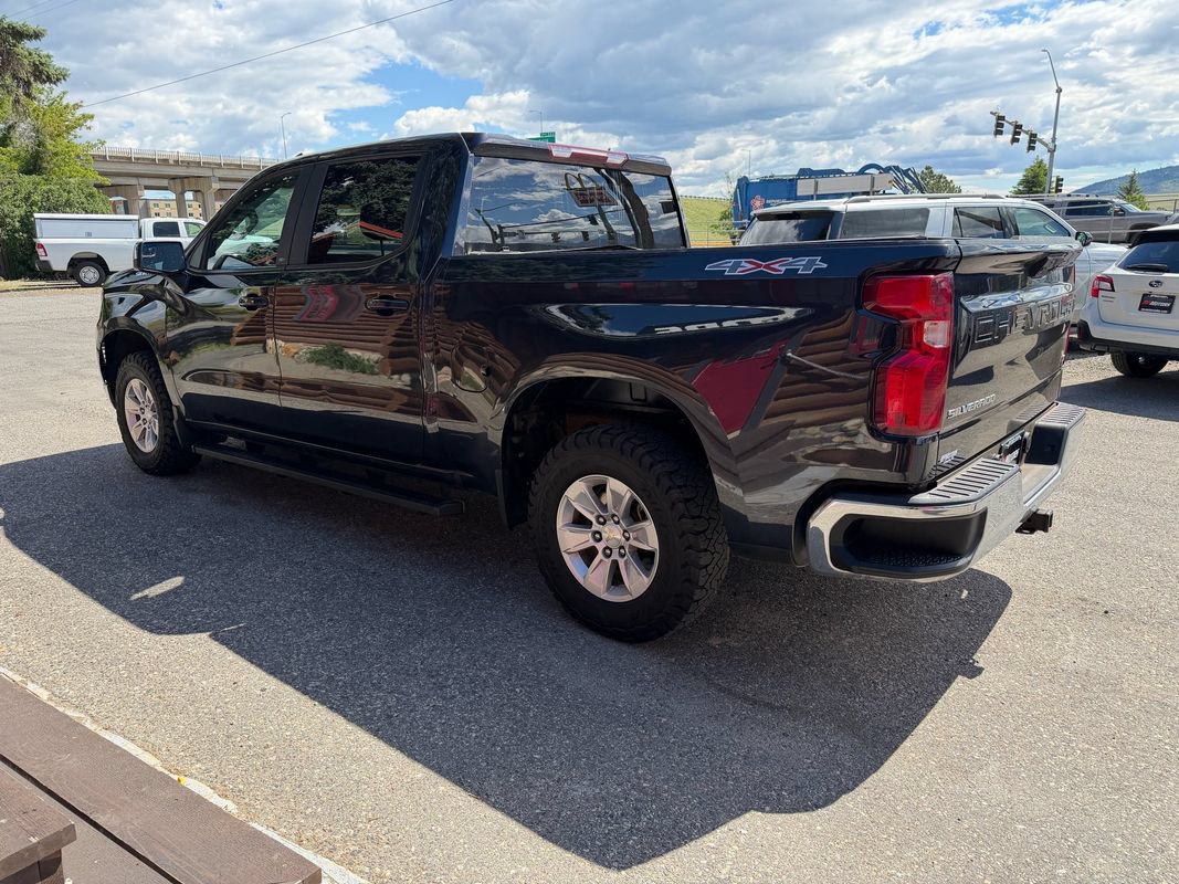 Used 2023 Chevrolet Silverado 1500 LT AWD/4WD image 6