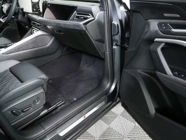 New 2026 Audi SQ5 Premium Plus image 27