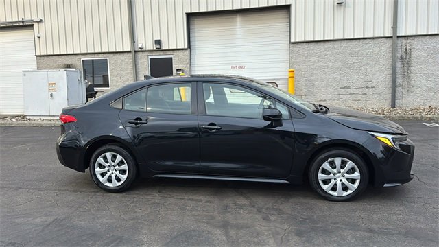 Used 2024 Toyota Corolla LE image 28